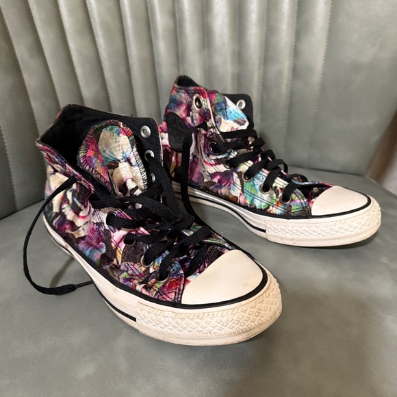 Converse Limited edition Vintage Black High-Top Sneakers - Picture 1 of 7